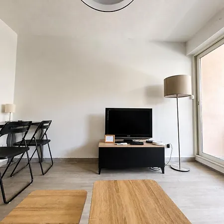 Cosy Au Cœur De Avec Balcon Détente Apartamento